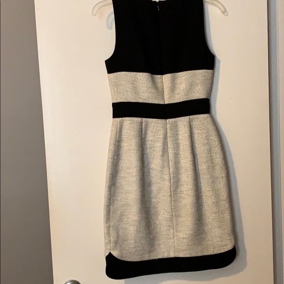 Black and white business dress - Picture 2 of 4